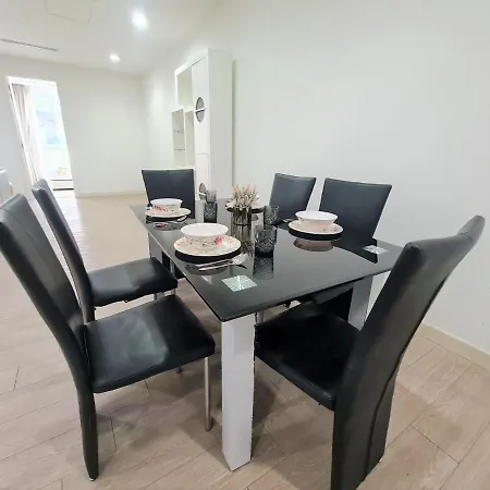 Klcc Binjai 8 Premium Soho Apartment By Sarah'S Lodge Kuala Lumpur Luaran gambar