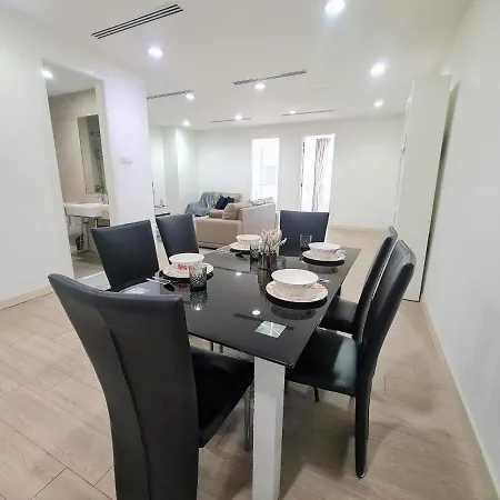 Klcc Binjai 8 Premium Soho Apartment By Sarah'S Lodge Kuala Lumpur Luaran gambar