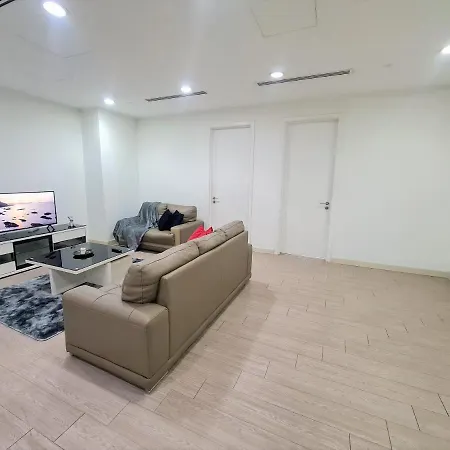 Klcc Binjai 8 Premium Soho Apartment By Sarah'S Lodge Kuala Lumpur Luaran gambar
